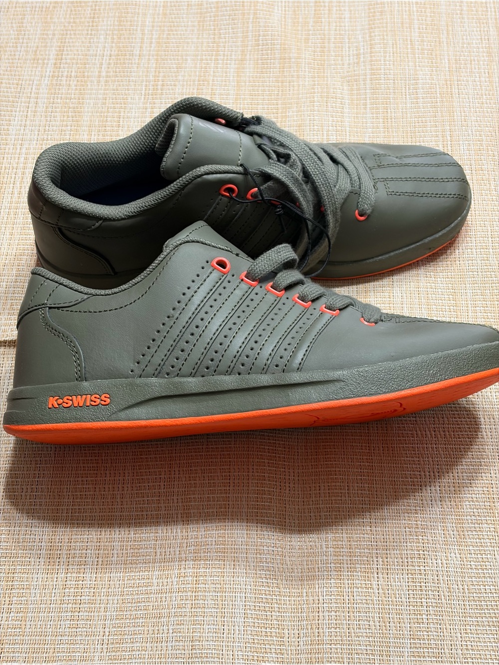 K-Swiss Kids Gray Sneakers with Orange Soles and Accents